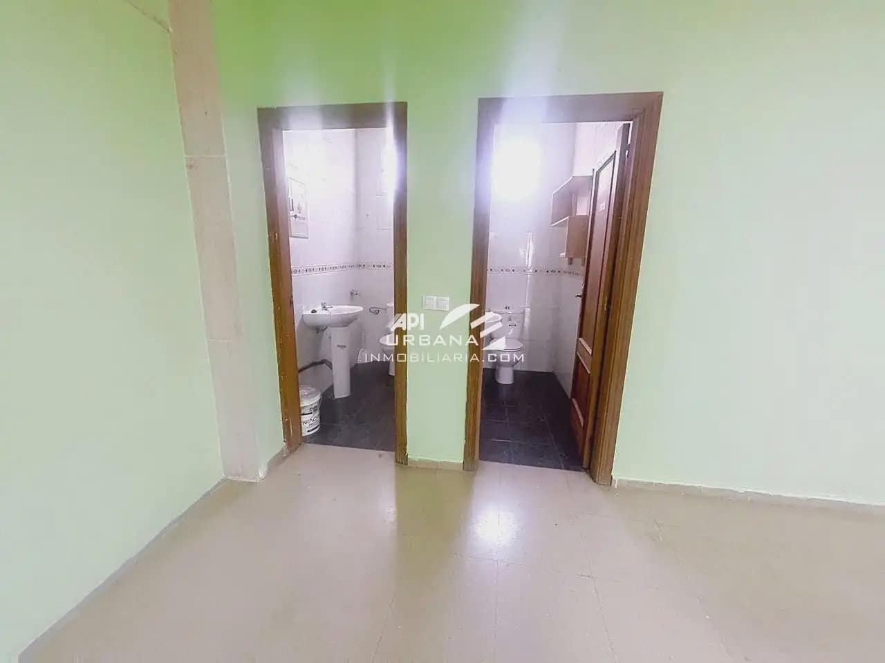 Kaupallinen vuokrattavana paikassa Lucena - 400 € (Ref: 10024664)