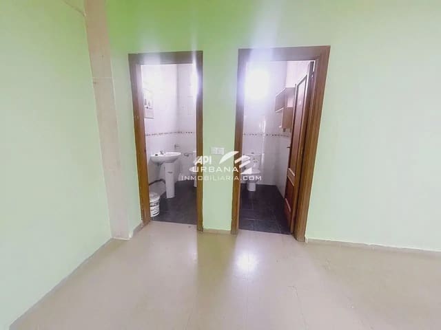 Kaupallinen vuokrattavana paikassa Lucena - 400 € (Ref: 10024664)