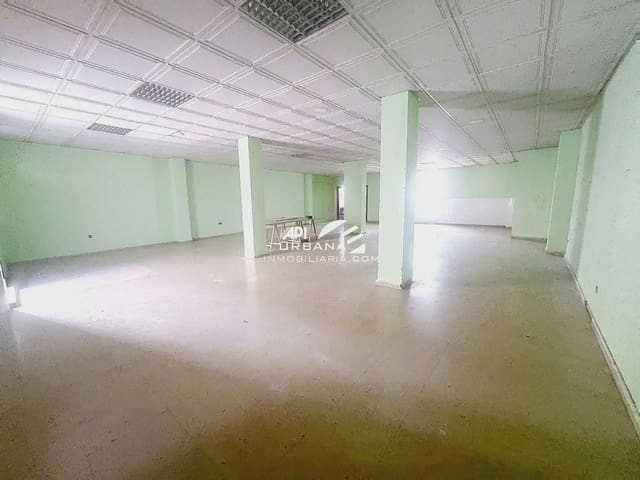 Kaupallinen vuokrattavana paikassa Lucena - 400 € (Ref: 10024664)