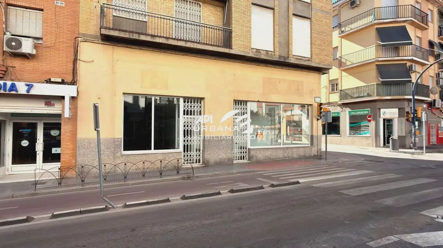 Erhverv til leje i Lucena - € 1.250 (Ref: 10024932)