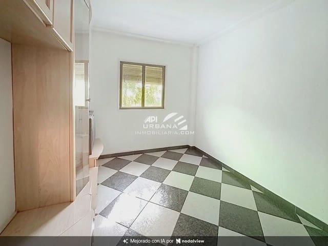 4 sovrum Lägenhet till salu i Lucena - 68 000 € (Ref: 10032229)