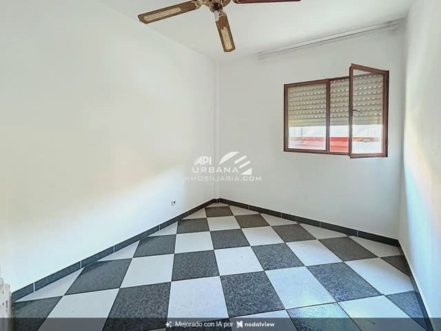 4 sovrum Lägenhet till salu i Lucena - 68 000 € (Ref: 10032229)