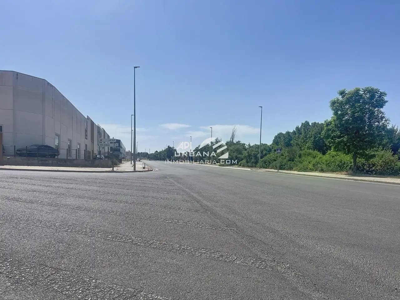 Local Comercial en Lucena en venta - 290.000 € (Ref: 10032537)