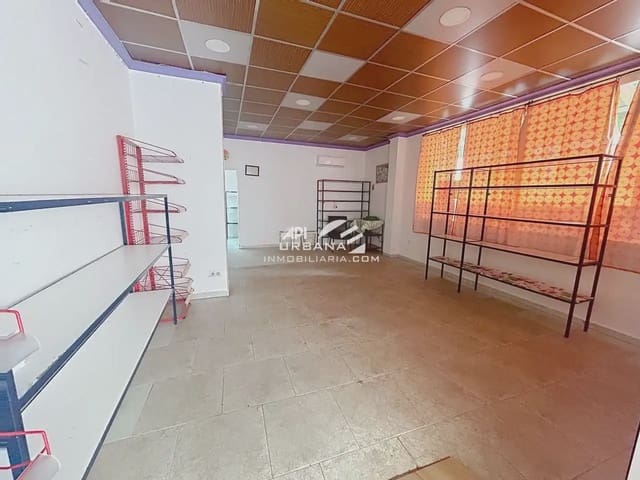 Kaupallinen vuokrattavana paikassa Lucena - 400 € (Ref: 10035665)