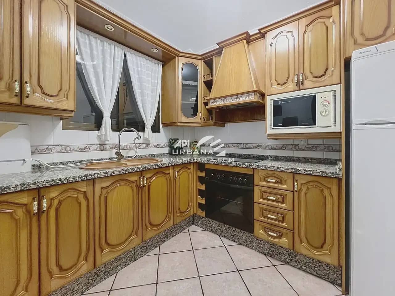 2 quarto Casa em Banda para venda em Lucena - 119 000 € (Ref: 10041576)