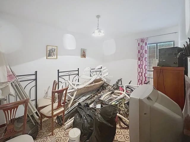 3 makuuhuone Huvila myytävänä paikassa Lucena - 130 000 € (Ref: 10041577)
