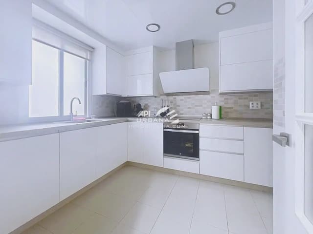 3 sovrum Lägenhet till salu i Lucena - 150 000 € (Ref: 10044246)