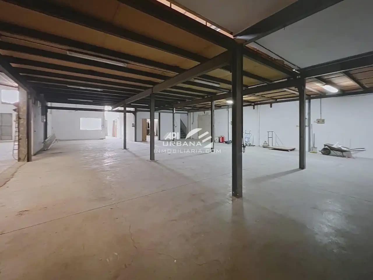 Kommersiell till salu i Lucena - 90 000 € (Ref: 10045918)