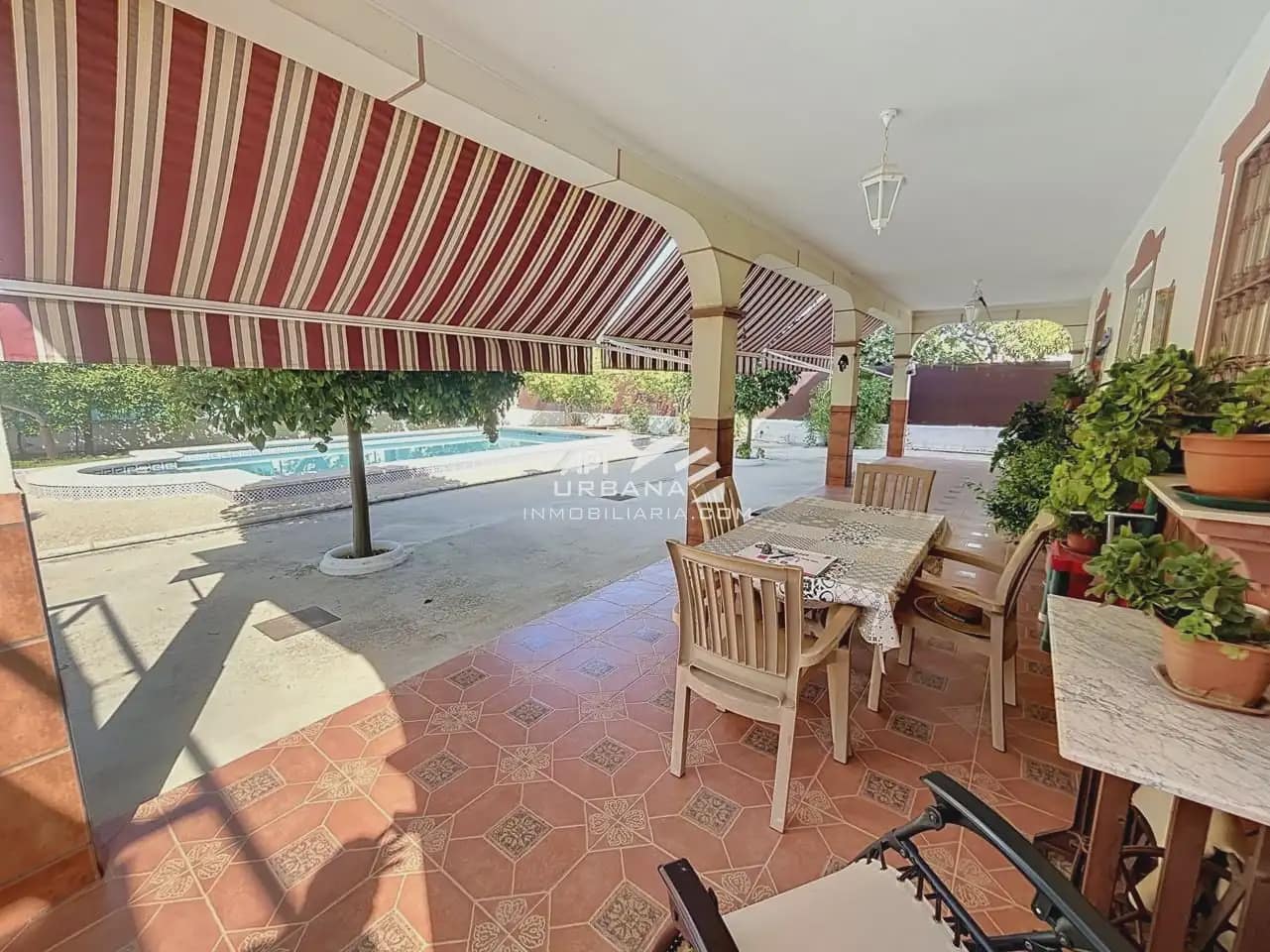 5 camera da letto Villa in vendita in Cabra con piscina garage - 298.000 € (Rif: 10048017)