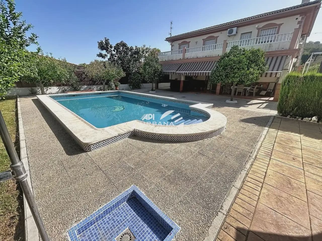 5 camera da letto Villa in vendita in Cabra con piscina garage - 298.000 € (Rif: 10048017)