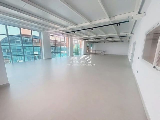 Erhverv til leje i Lucena - € 1.800 (Ref: 10051955)