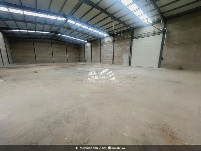 Erhverv til leje i Lucena - € 1.800 (Ref: 10051955)