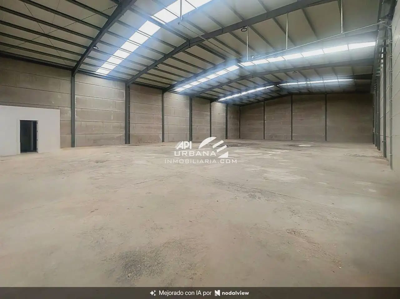Erhverv til leje i Lucena - € 1.800 (Ref: 10051955)