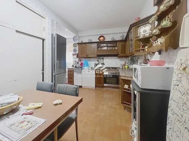 4 Zimmer Wohnung zu verkaufen in Lucena mit Garage - 410.000 € (Ref: 10051956)