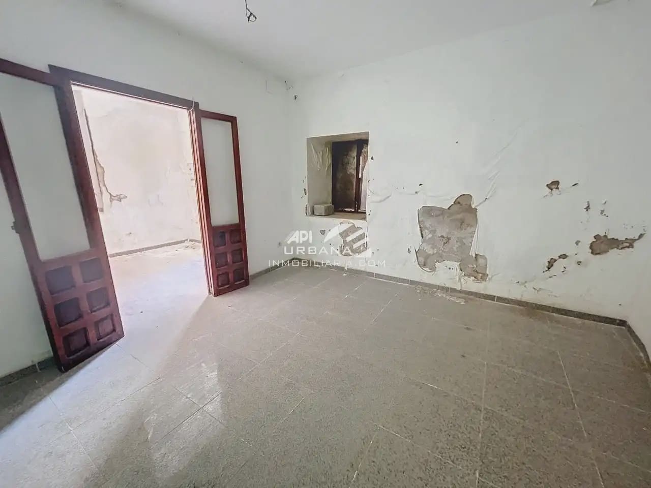 4 quarto Moradia em Banda para venda em Baena - 33 000 € (Ref: 10052033)