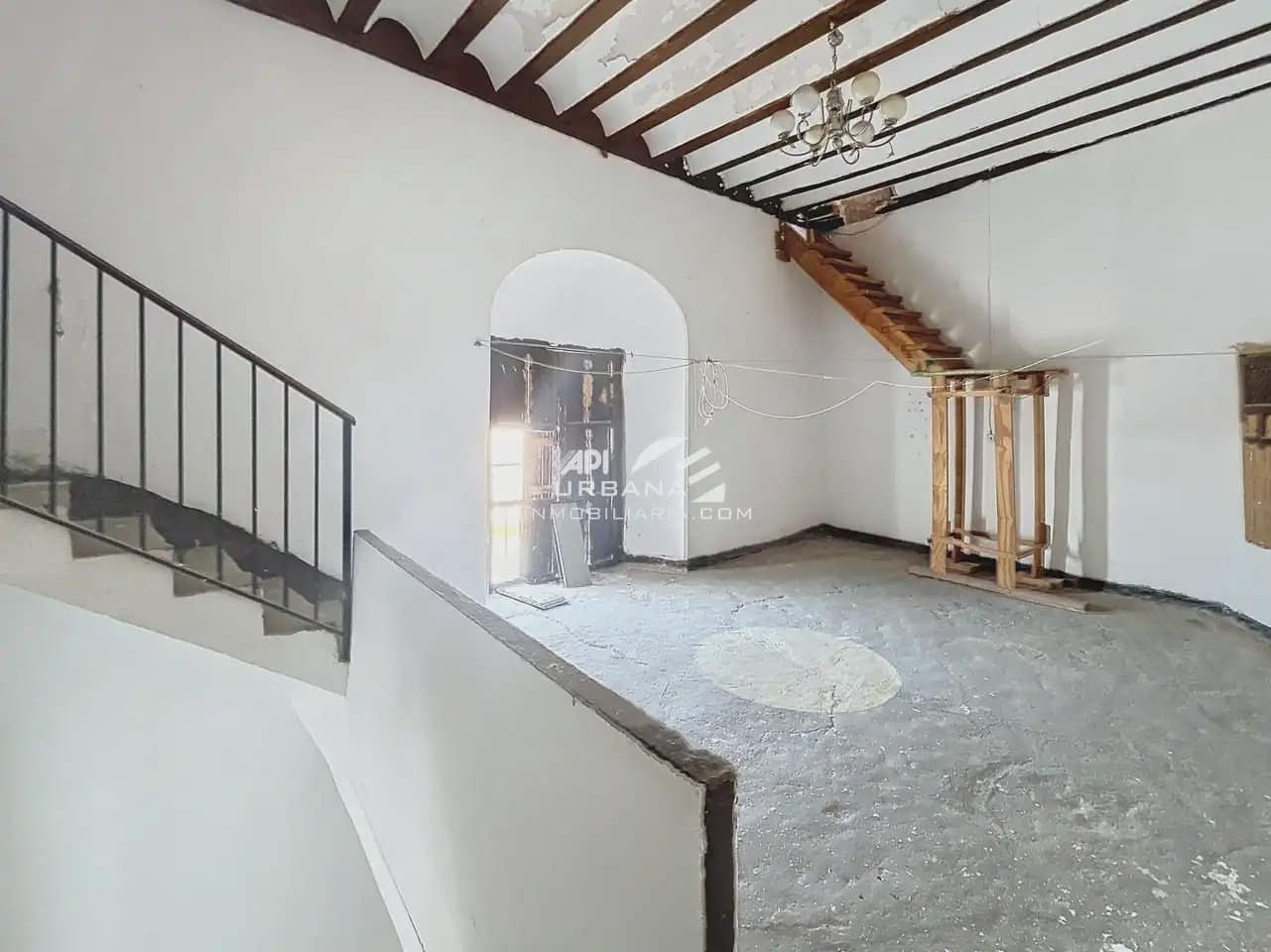 4 quarto Moradia em Banda para venda em Baena - 33 000 € (Ref: 10052033)