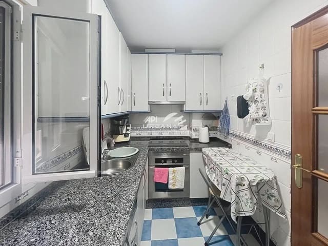 3 Zimmer Wohnung zu verkaufen in Lucena mit Garage - 155.000 € (Ref: 10061020)