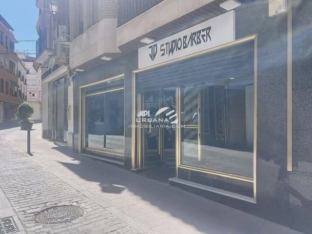 Local Commercial à louer à Lucena - 590 € (Ref: 10078816)