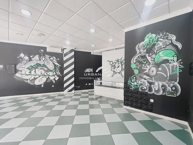 Local Commercial à louer à Lucena - 590 € (Ref: 10078816)