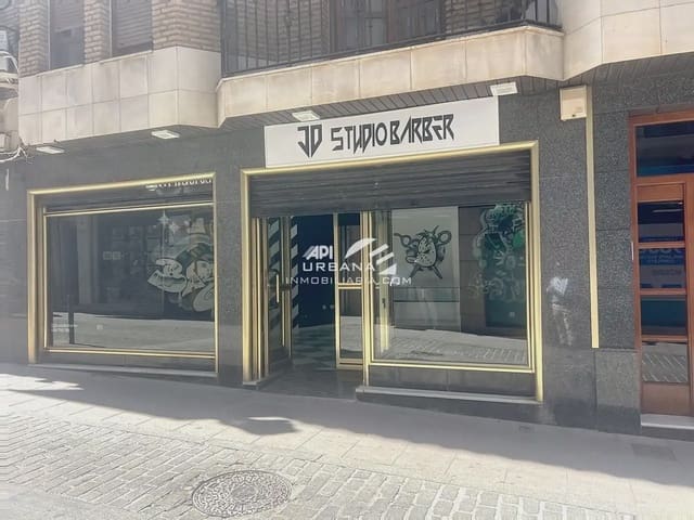 Local Commercial à louer à Lucena - 590 € (Ref: 10078816)