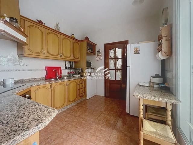 3 slaapkamer Huis te koop in Lucena met garage - € 235.000 (Ref: 10079109)