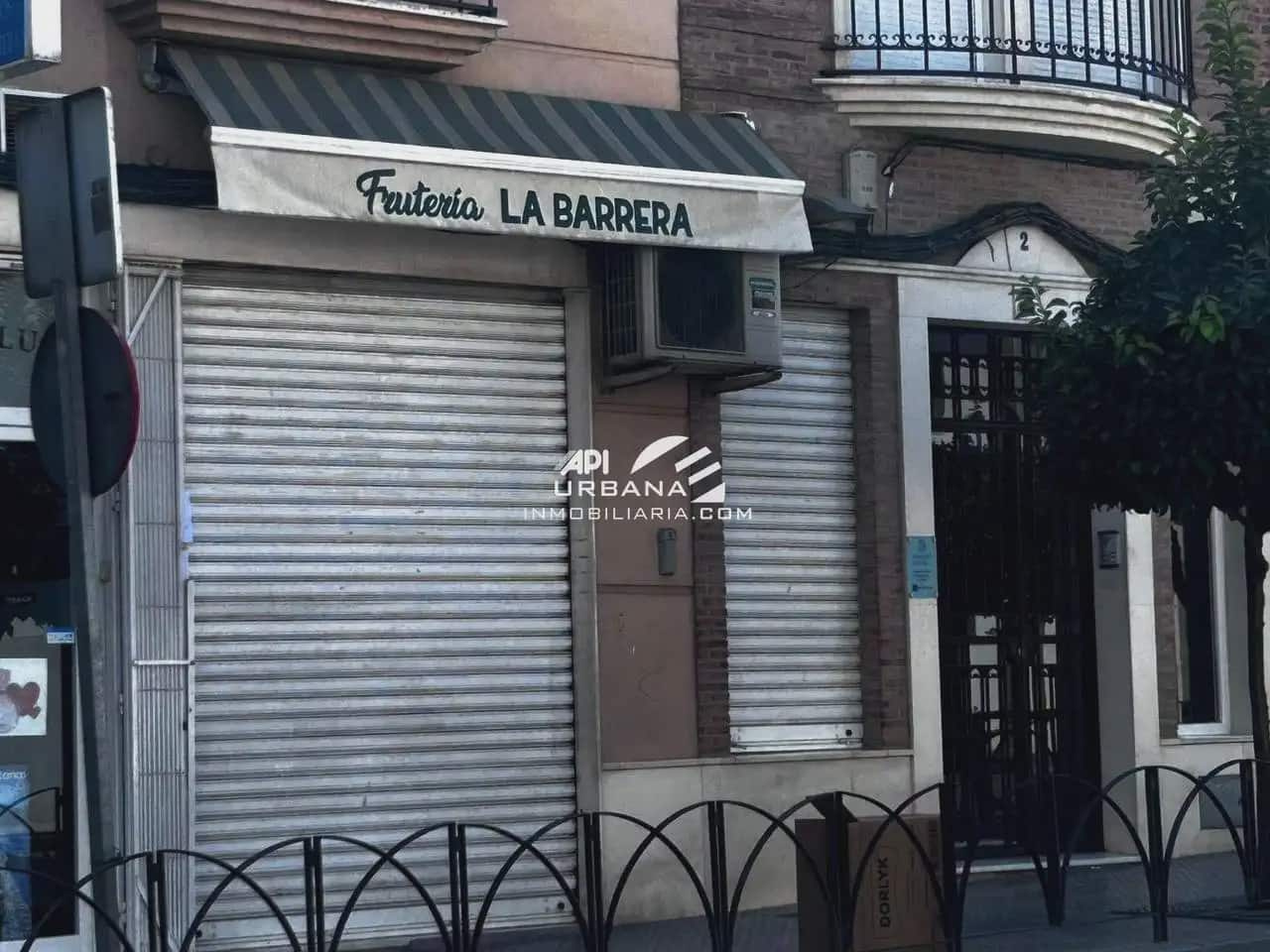 Commercieel te koop in Lucena - € 110.000 (Ref: 10085258)
