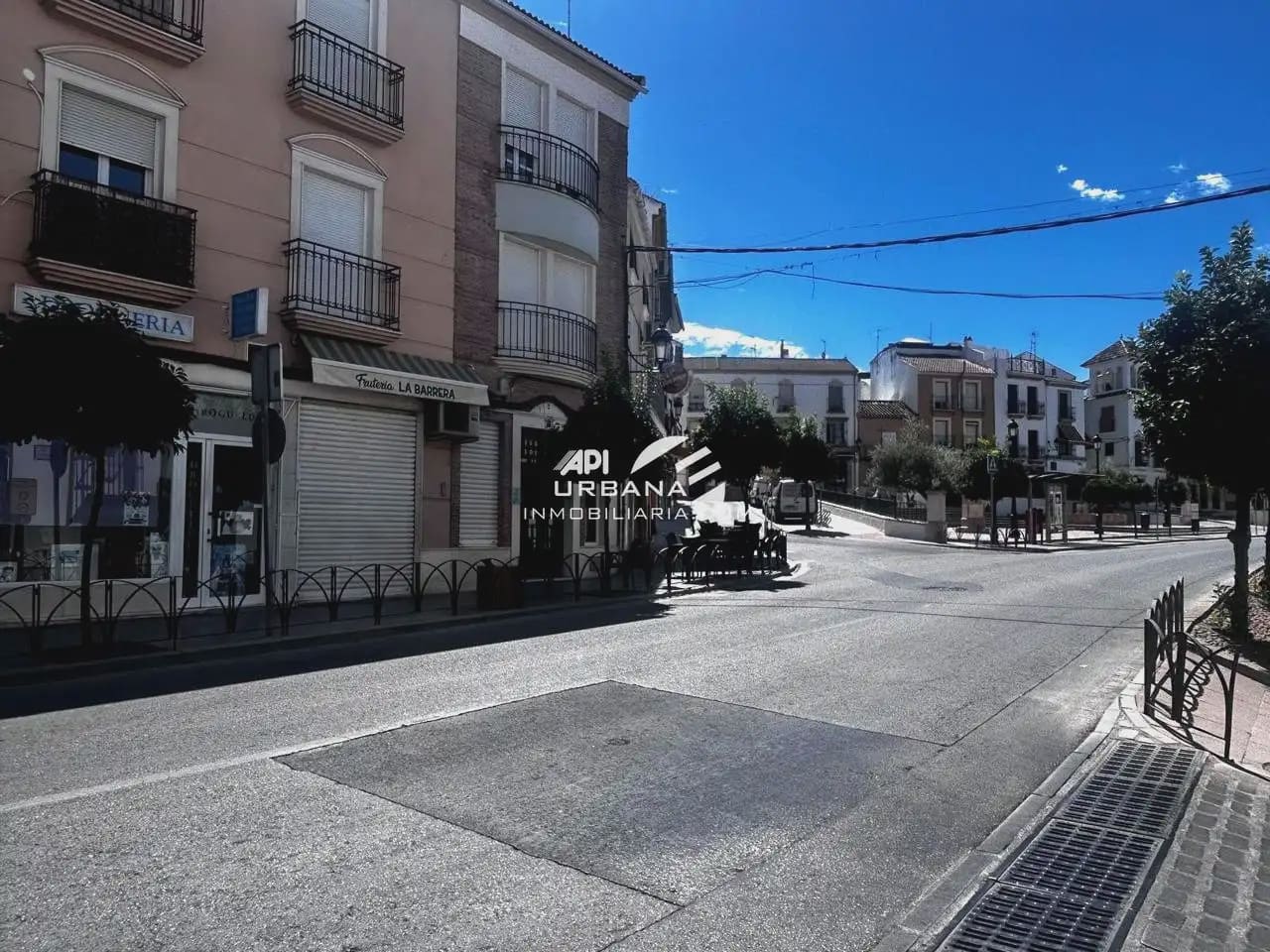 Commercieel te koop in Lucena - € 110.000 (Ref: 10085258)