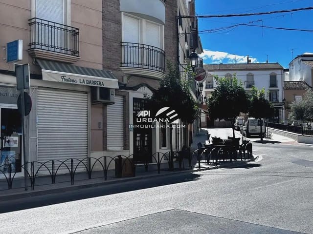 Commercieel te koop in Lucena - € 110.000 (Ref: 10085258)
