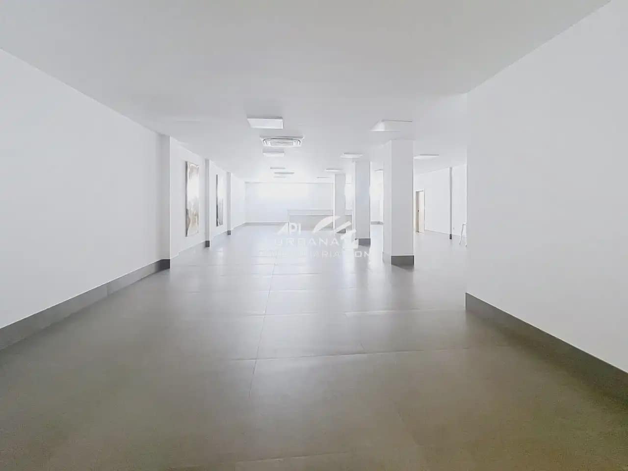Kommersiell att hyra i Lucena - 850 € (Ref: 10088548)