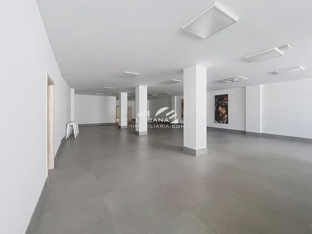 Kaupallinen vuokrattavana paikassa Lucena - 850 € (Ref: 10088548)