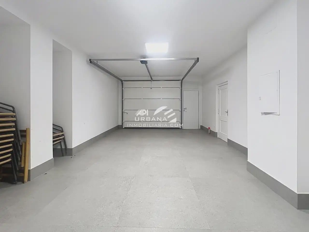 Kommersiell att hyra i Lucena - 850 € (Ref: 10088548)