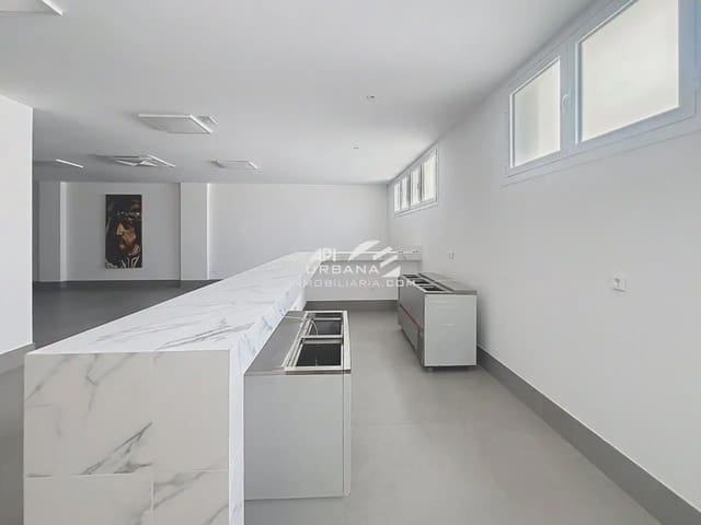 Kaupallinen vuokrattavana paikassa Lucena - 850 € (Ref: 10088548)