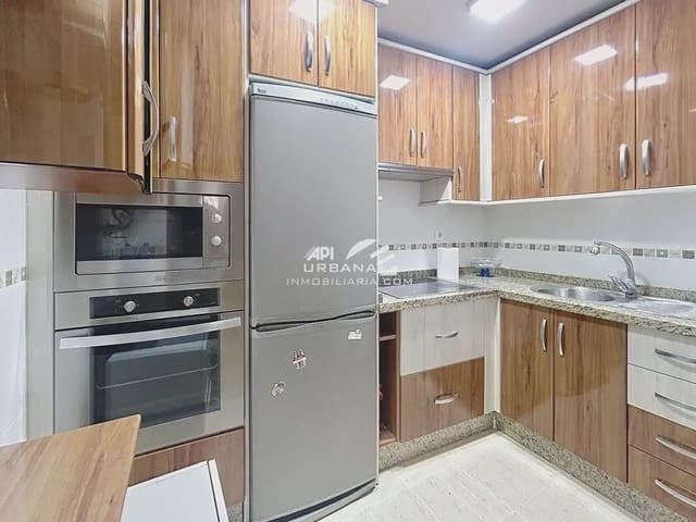 Apartamento de 2 habitaciones en Lucena en venta - 90.000 € (Ref: 10094891)