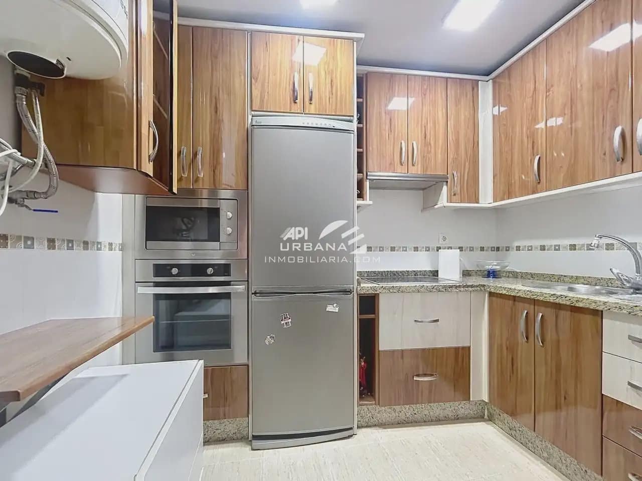 Apartamento de 2 habitaciones en Lucena en venta - 90.000 € (Ref: 10094891)