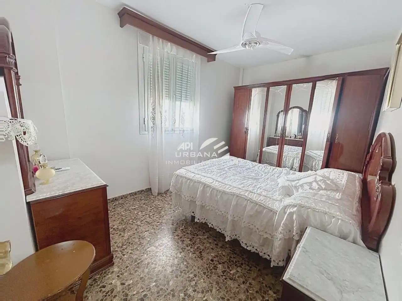 Apartamento de 2 habitaciones en Lucena en venta - 90.000 € (Ref: 10094891)