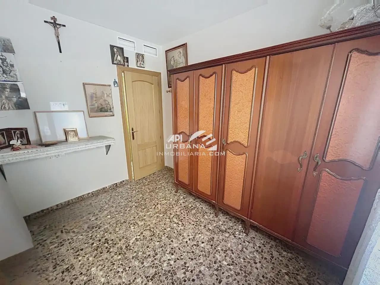 Apartamento de 2 habitaciones en Lucena en venta - 90.000 € (Ref: 10094891)