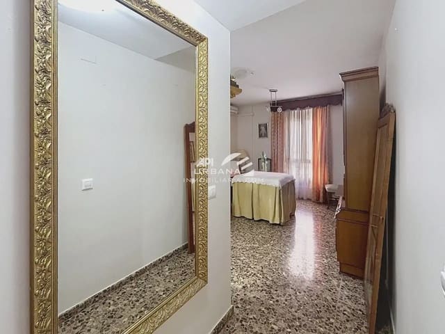 Apartamento de 2 habitaciones en Lucena en venta - 90.000 € (Ref: 10094891)