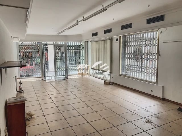 Erhverv til leje i Lucena - € 780 (Ref: 10095364)