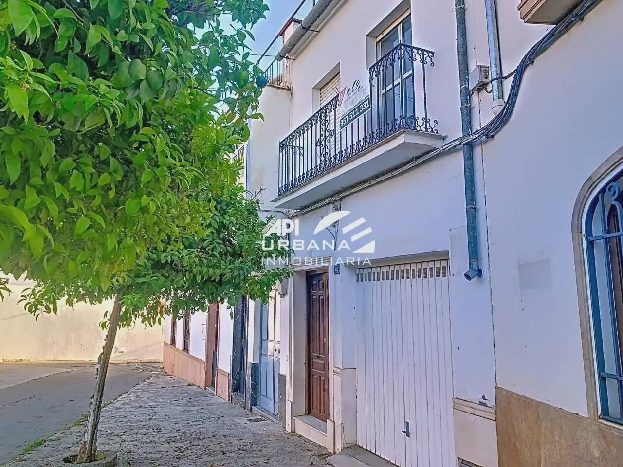 3 bedroom Terraced Villa for sale in Montilla with garage - € 70,000 (Ref: 10125252)