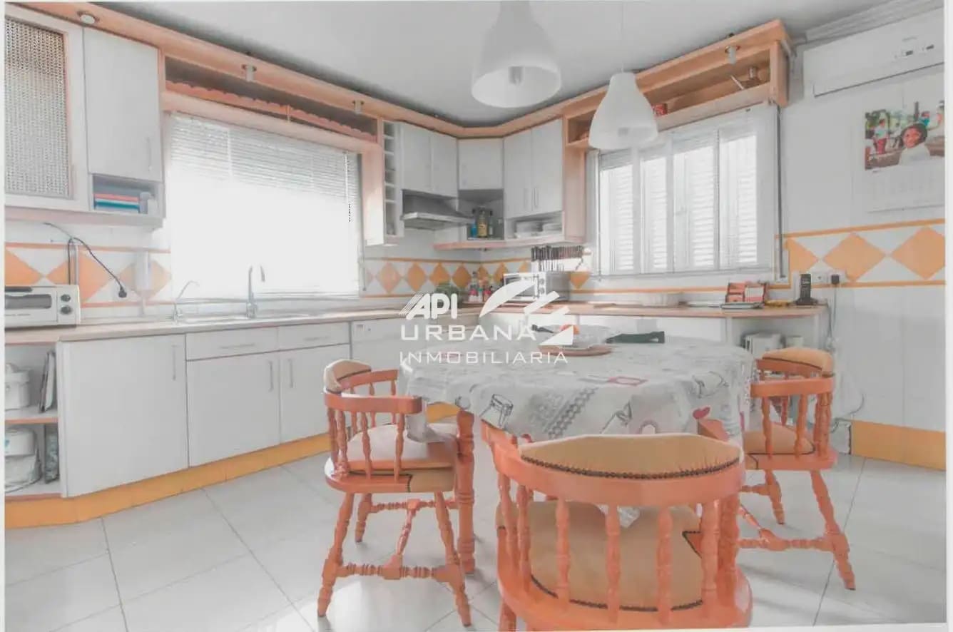 6 soverom Hus til salgs i Lucena med garasje - € 280 000 (Ref: 10144866)
