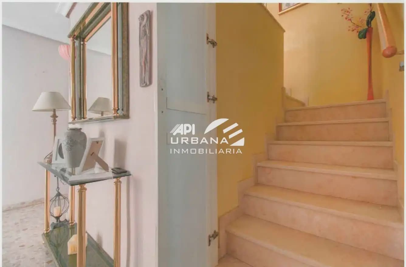6 soverom Hus til salgs i Lucena med garasje - € 280 000 (Ref: 10144866)