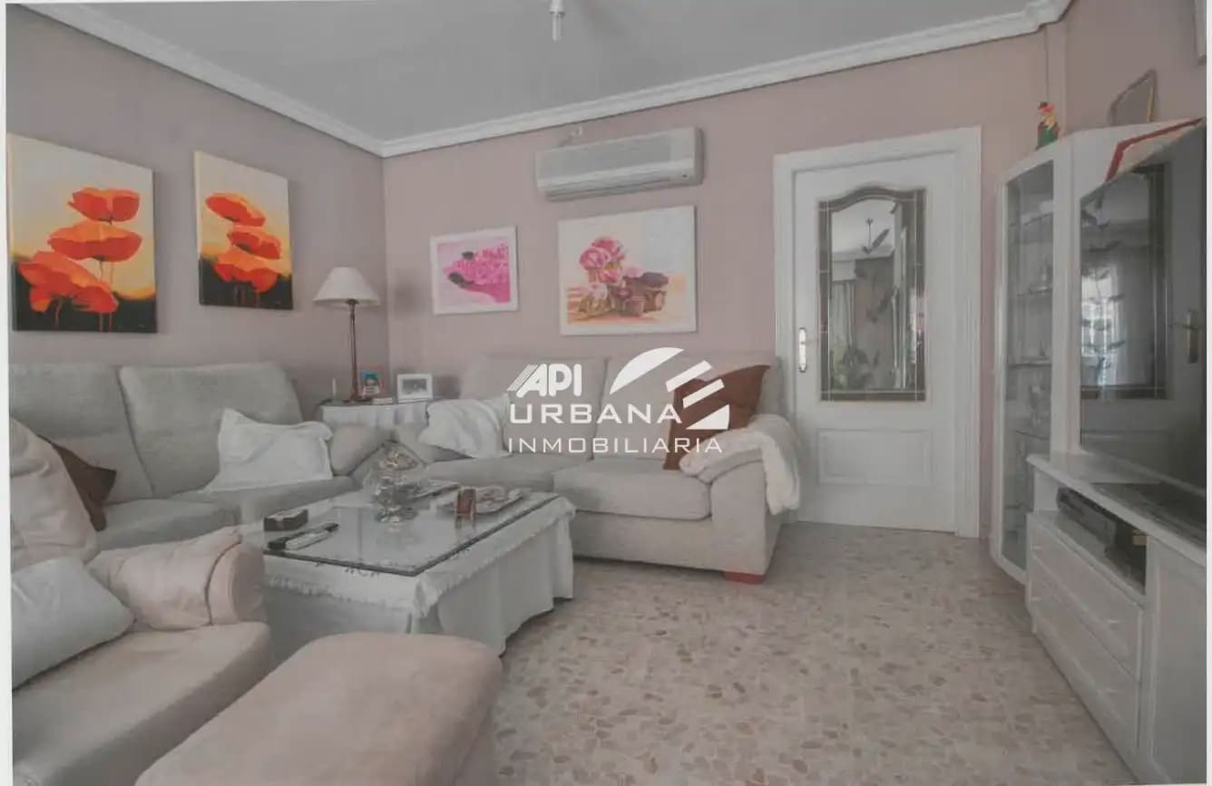6 soverom Hus til salgs i Lucena med garasje - € 280 000 (Ref: 10144866)
