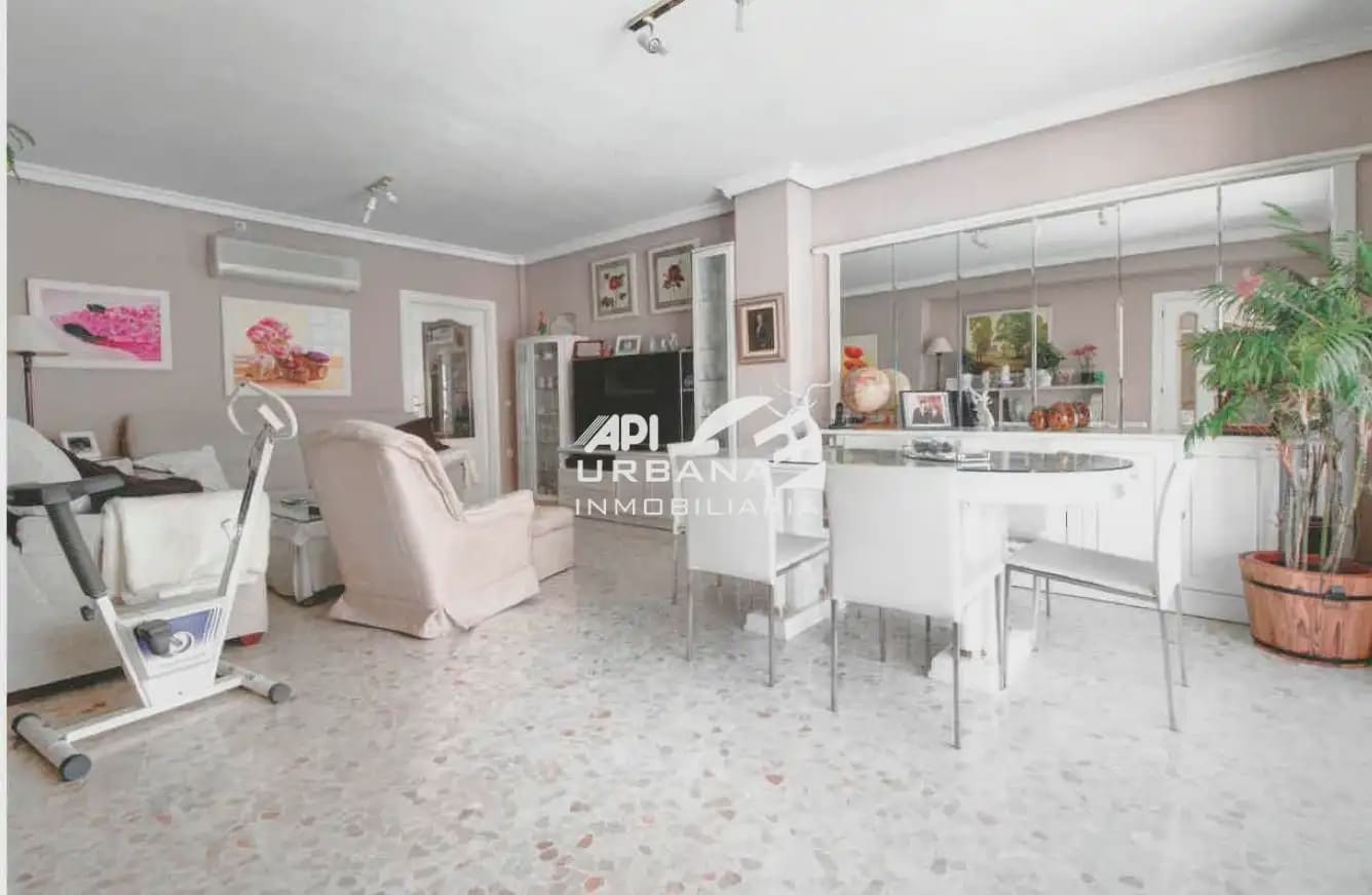 6 soverom Hus til salgs i Lucena med garasje - € 280 000 (Ref: 10144866)