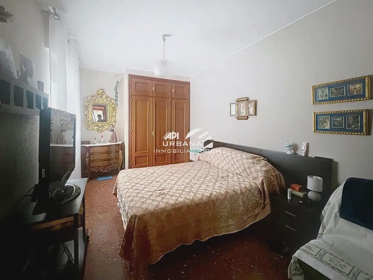 Casa de 3 habitaciones en Lucena en venta - 220.000 € (Ref: 10172998)