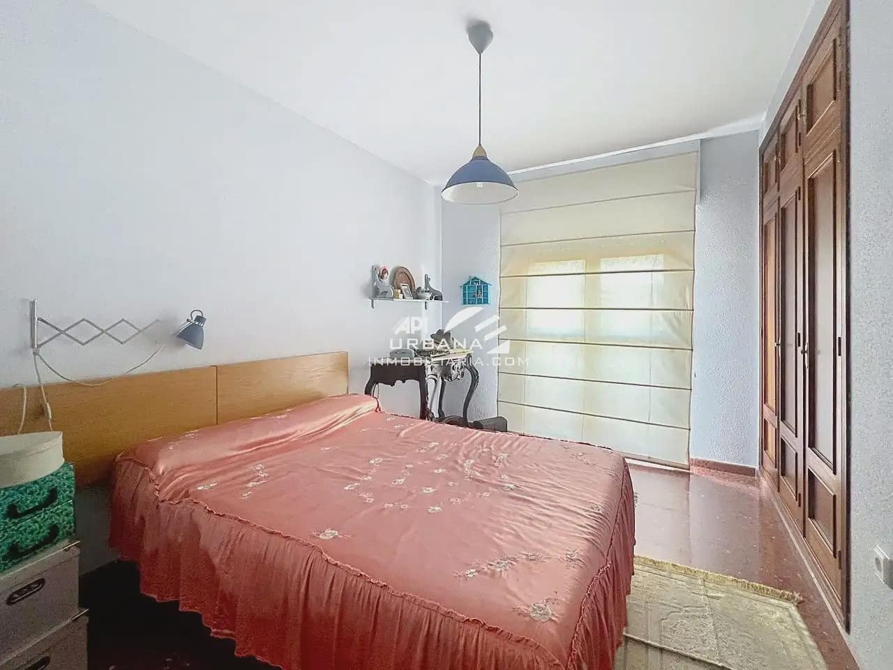 Casa de 3 habitaciones en Lucena en venta - 220.000 € (Ref: 10172998)