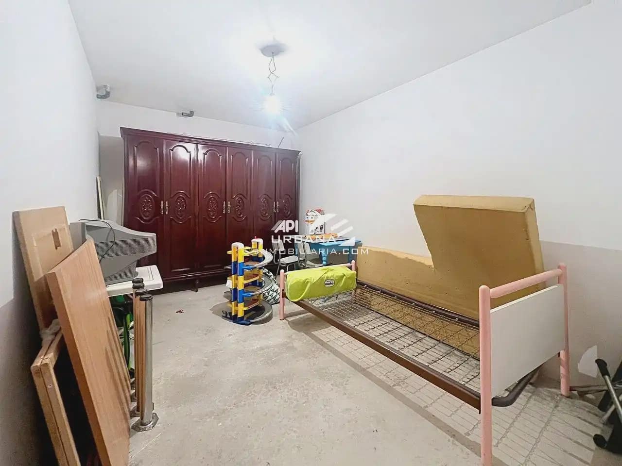 Casa de 3 habitaciones en Lucena en venta - 220.000 € (Ref: 10172998)