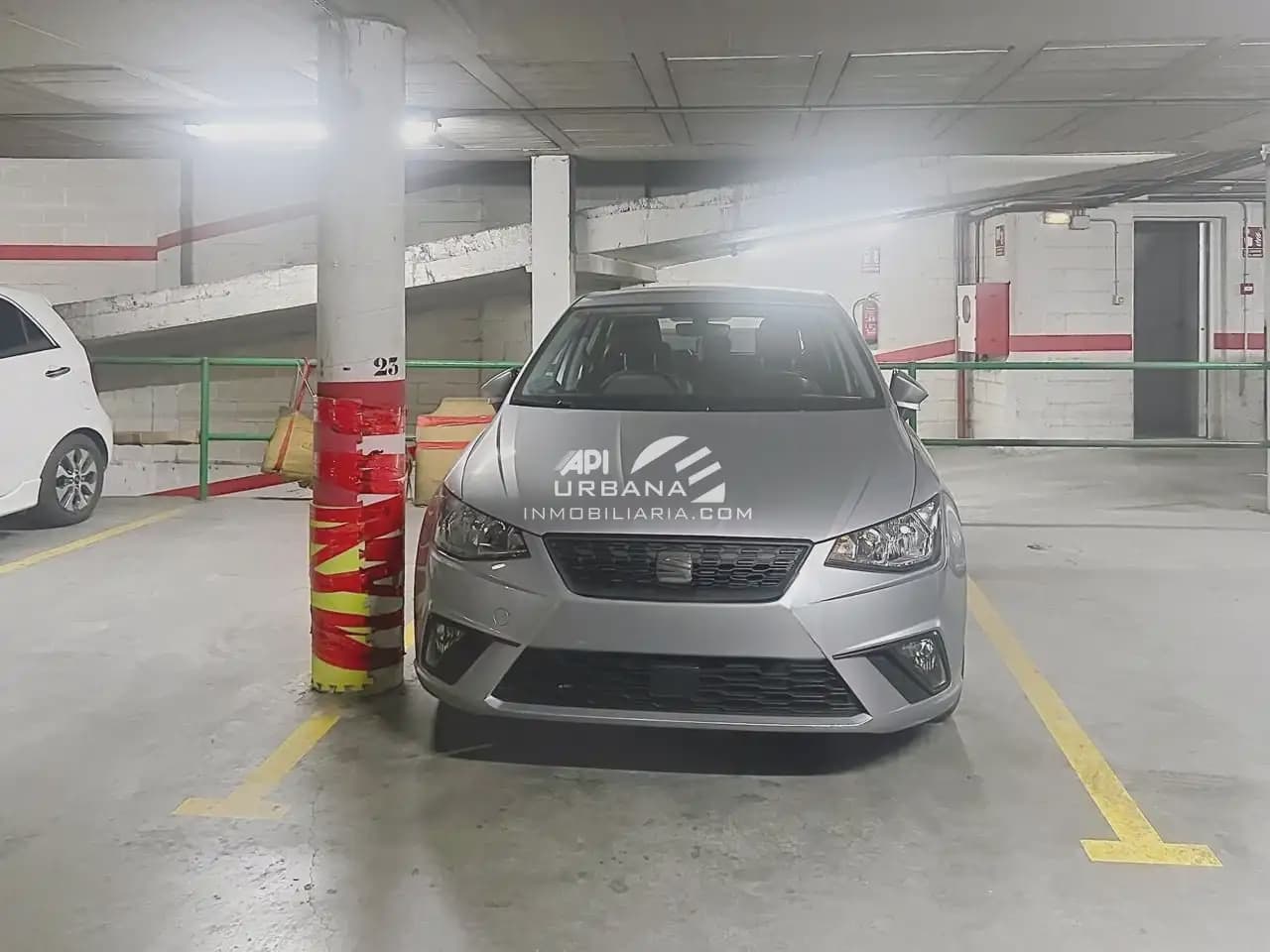 Autotalli myytävänä paikassa Lucena - 9 000 € (Ref: 10175539)