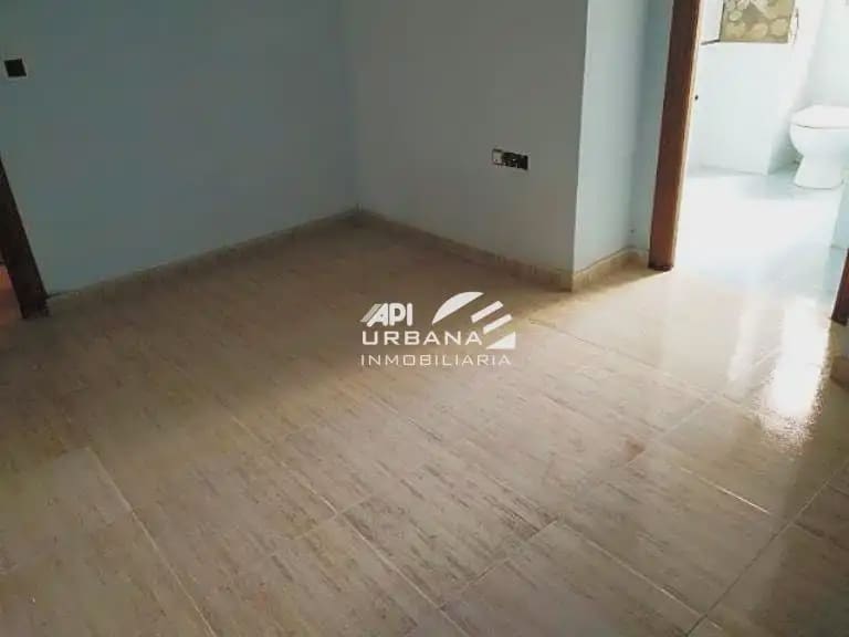 5 slaapkamer Rijtjeshuis te koop in Montilla - € 65.000 (Ref: 9963585)