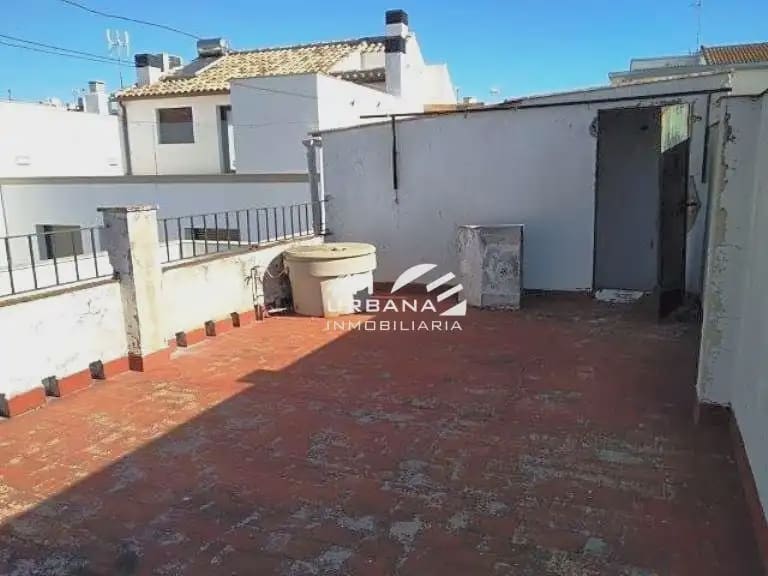 5 slaapkamer Rijtjeshuis te koop in Montilla - € 65.000 (Ref: 9963585)