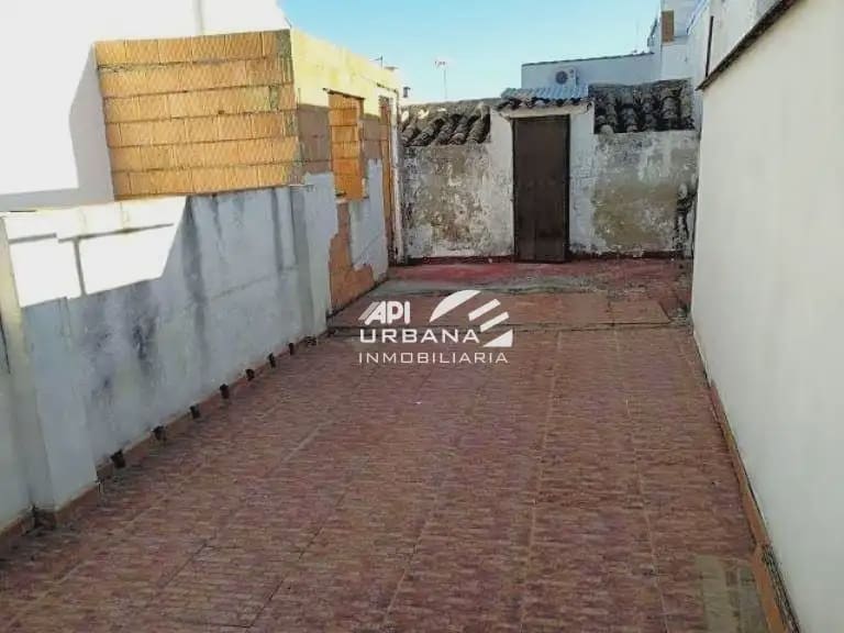 5 slaapkamer Rijtjeshuis te koop in Montilla - € 65.000 (Ref: 9963585)